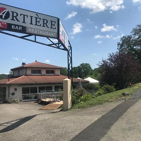 Hôtel Restaurant L'Artière Ceyrat Exterior foto